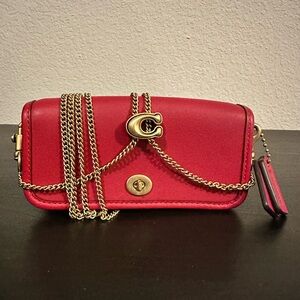 Coach Dinky 14 in Ruby